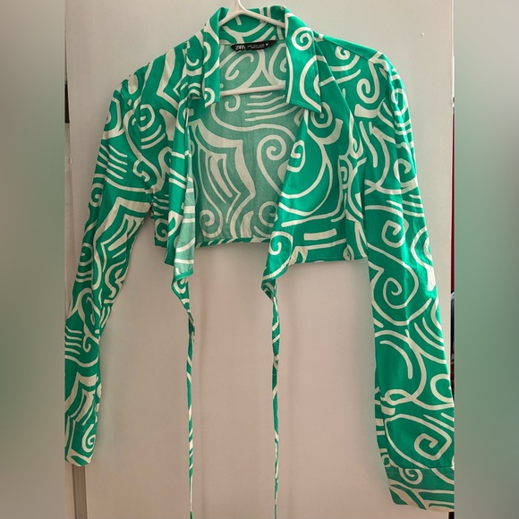 Zara Green and White Patterned Crop Top - Picture 1 of 1